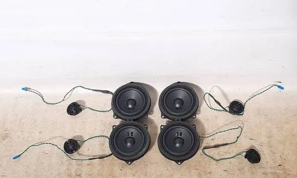 BMW 2 Active Tourer U06 Front door speaker 9354085 9354086