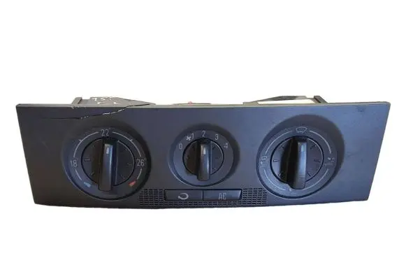Skoda Fabia Mk2 (5J) Climate control unit 6Y0820045A 901511760002