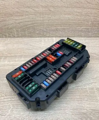BMW 1 F20 F21 Fuse module 9224879 10688710