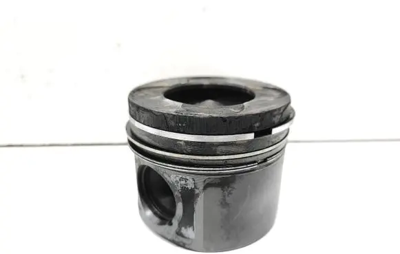 BMW 3 E90 E91 Piston 0840C