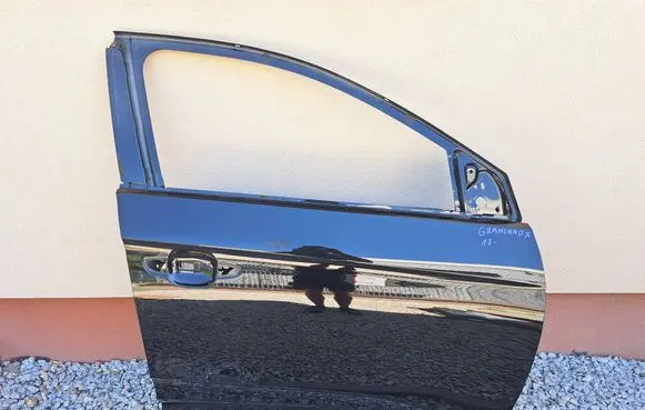 Opel Grandland X Front door 