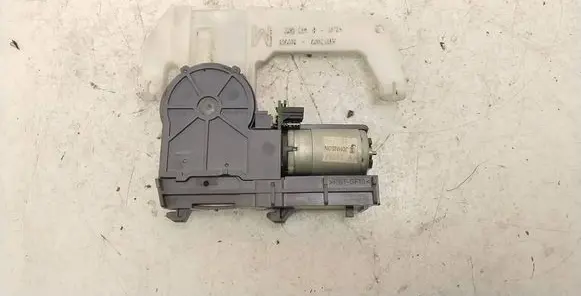 BMW 5 E39 Seat adjustment motor 8158582 A1112892 190141