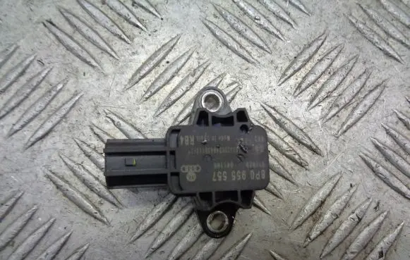 Audi A4 S4 B7 8E 8H Airbag deployment crash/impact sensor 8P0955557