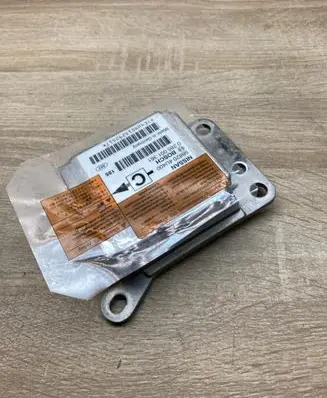 Nissan Almera Tino Airbag control unit/module 988204U400 0285001361