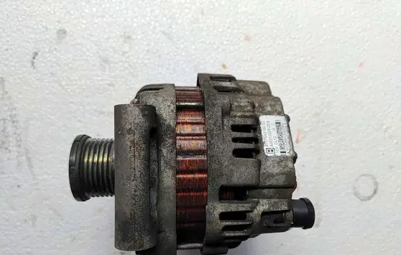 Peugeot 3008 I Generator/alternator V757692180
