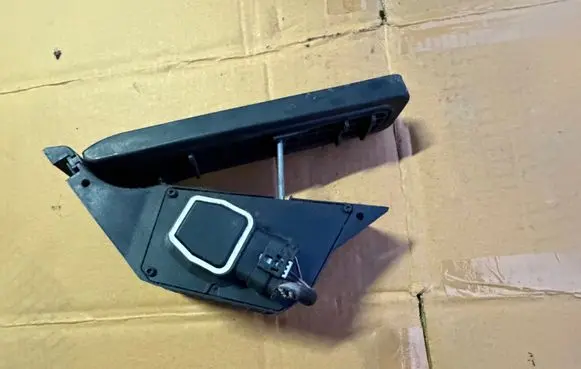 Mercedes-Benz E W212 Accelerator throttle pedal A2043000004