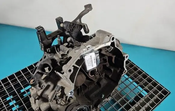 Volkswagen Polo IV 9N3 Manual 5 speed gearbox JHQ IMPRK1540924