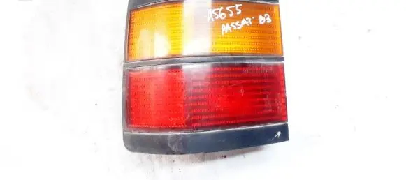 Volkswagen PASSAT B3 Rear/tail lights 333945257
