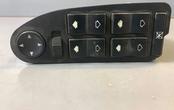 BMW 5 E39 Electric window control switch 8380644