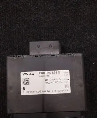 Audi A4 S4 B8 8K Voltage converter/converter module 8K0959663B 8K0959663