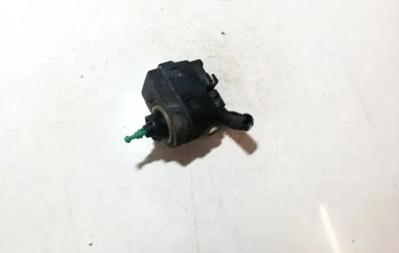Renault Espace III Headlight level adjustment motor 770084014116