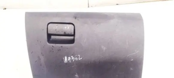 Mitsubishi Lancer X Glove box