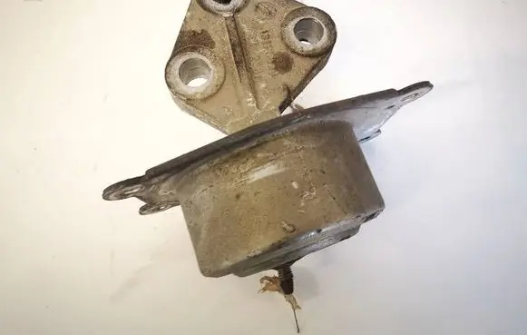 Opel Astra H Engine mount bracket 13159996