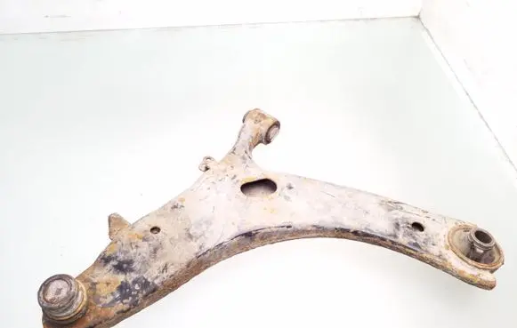 Subaru Forester SH Front lower control arm/wishbone