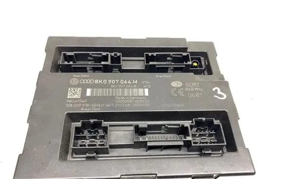 Audi A4 S4 B8 8K Comfort/convenience module 8K0907064M