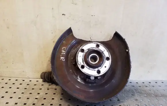 Volvo XC90 Rear wheel hub 8623132