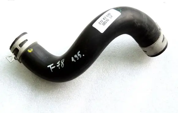 Toyota Yaris XP210 Engine coolant pipe/hose 16572K0050