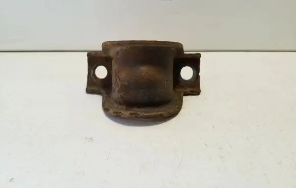 Volvo V40 Cross country Sway bar bush bracket, rear AV615B484AC