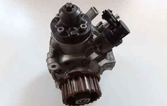 Ford Focus Fuel injection high pressure pump 9811347280