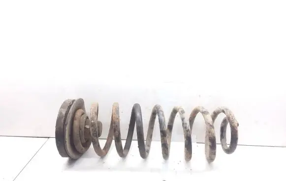 BMW 5 E39 Rear coil spring