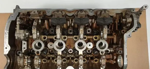 Peugeot 207 Engine head V753354980