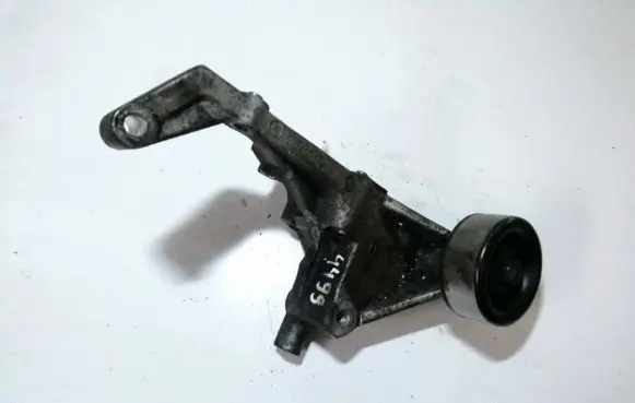 KIA Sorento Engine mounting bracket