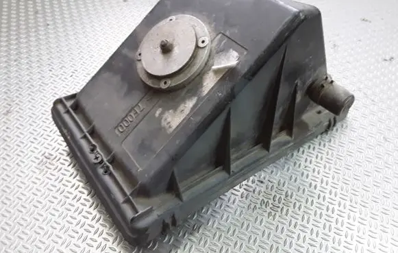Nissan Terrano Air filter box cover 