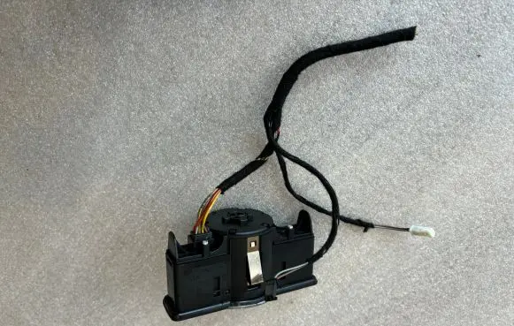Mercedes-Benz E W212 Seat control switch 2129050751 A2129050751 2125451304
