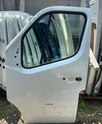 Renault Master III Front door