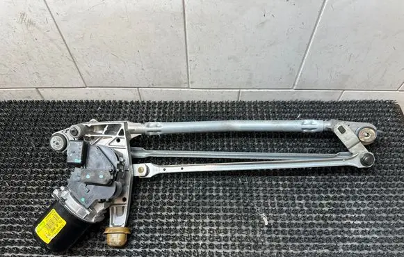 Citroen DS3 Front wiper linkage and motor 