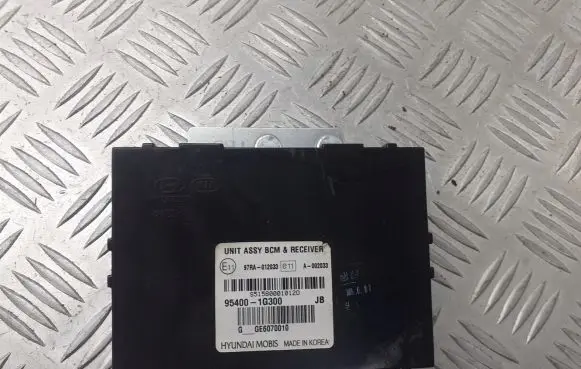 KIA Rio Sliding door control unit/module 95400-1G300