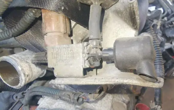 Toyota Corolla Verso E121 Turbo solenoid valve 2586064140 1846003600