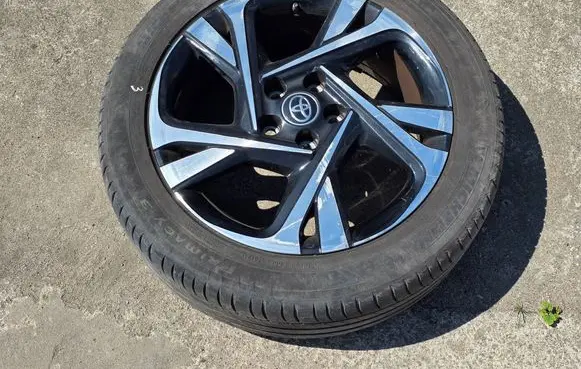 Toyota C-HR I R18 alloy rim