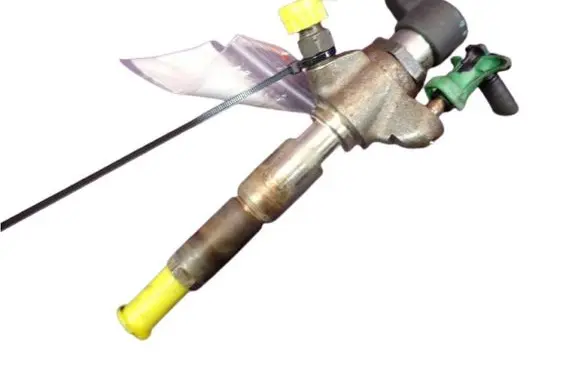 Citroen Berlingo Fuel injector 9802448680