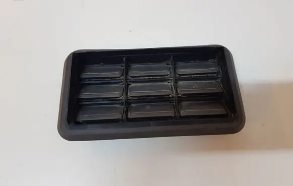 Dodge Challenger Quarter panel pressure vent 05058636