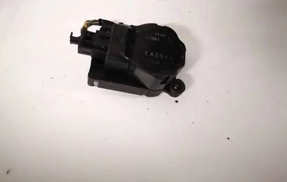 Citroen C3 Air flap motor/actuator ead511