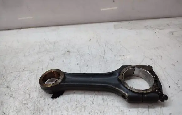 Mercedes-Benz Sprinter W906 Connecting rod/conrod 