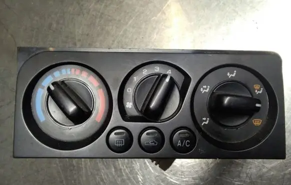 Subaru Legacy Climate control unit 72311AE06A