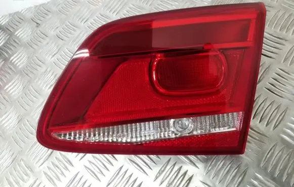 Volkswagen PASSAT B7 Tailgate rear/tail lights 3AE945094J