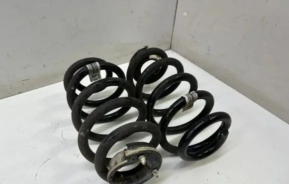 Mini Cooper Countryman F60 Rear coil spring