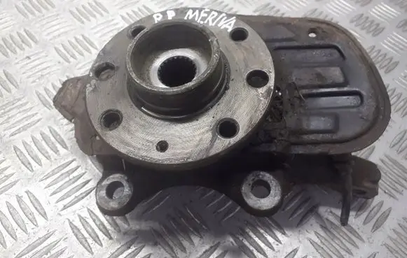 Opel Meriva A Front wheel hub spindle knuckle