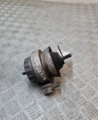 Audi A6 S6 C6 4F Engine mount bracket 4F0199379C 070706234144