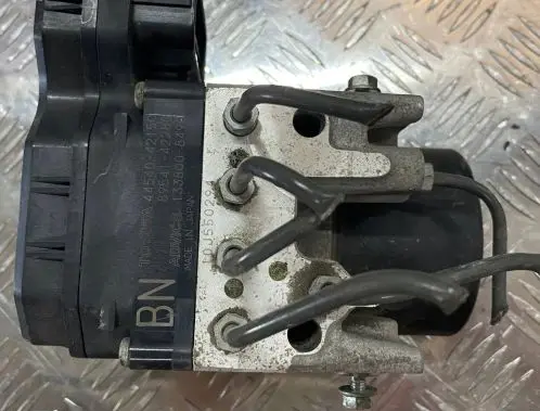 Toyota RAV 4 (XA20) ABS Pump 4454042150 8954142280