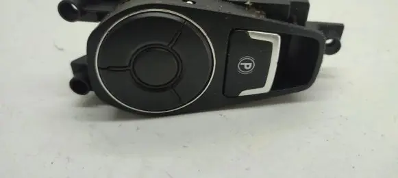 Hyundai i40 Handbrake/parking brake auto hold switch 