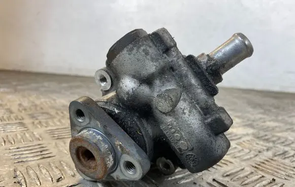 Audi A4 S4 B7 8E 8H Power steering pump 8E0145155N 7690955121