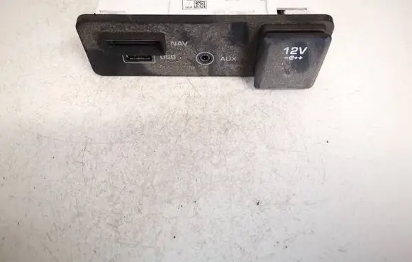 Land Rover Discovery Sport USB socket connector fk7219c166bd fk72-19c166-bd