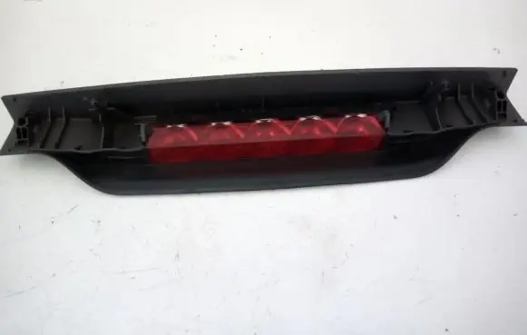 Ford Focus Third/center stoplight