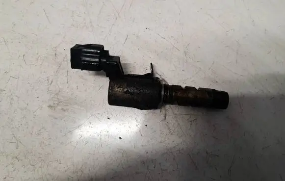 Toyota Prius (XW20) Camshaft vanos timing valve 210110340
