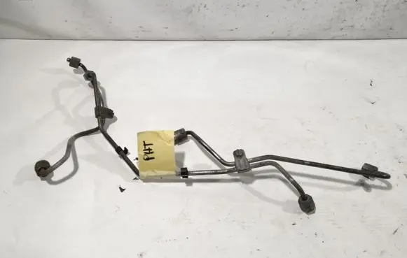 Fuel injector supply line/pipe