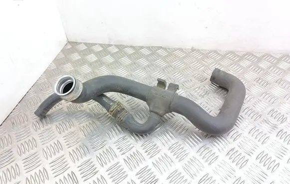 Mercedes-Benz C W204 Engine coolant pipe/hose A2045013782